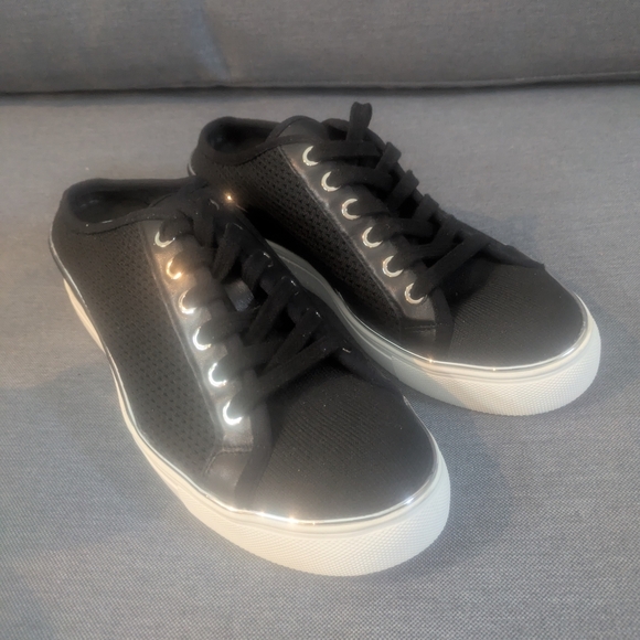Wishbone Sneaker Mule Black And White Detail In Silver Size 9 - Picture 7 of 14